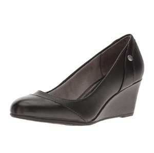 LifeStride Women's Dreams Wedge Pump